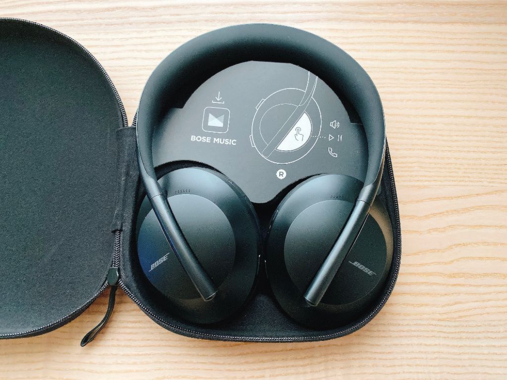 Bose Noise Cancelling Headphones 700 レビュー】業界最高クラスの