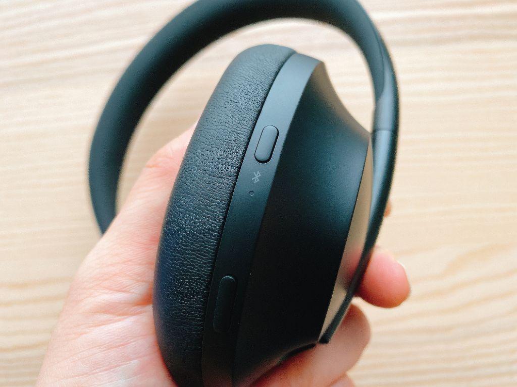 Bose Noise Cancelling Headphones 700 レビュー】業界最高クラスの