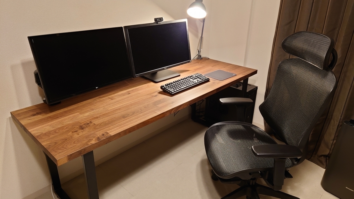 IKEAの天板（KARLBY）でPCデスク作り - 湖底