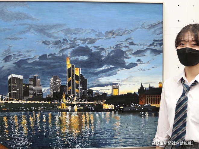 高校生がドイツで見た「美しい夕暮れ」を油絵に再現、水面の反射も緻密