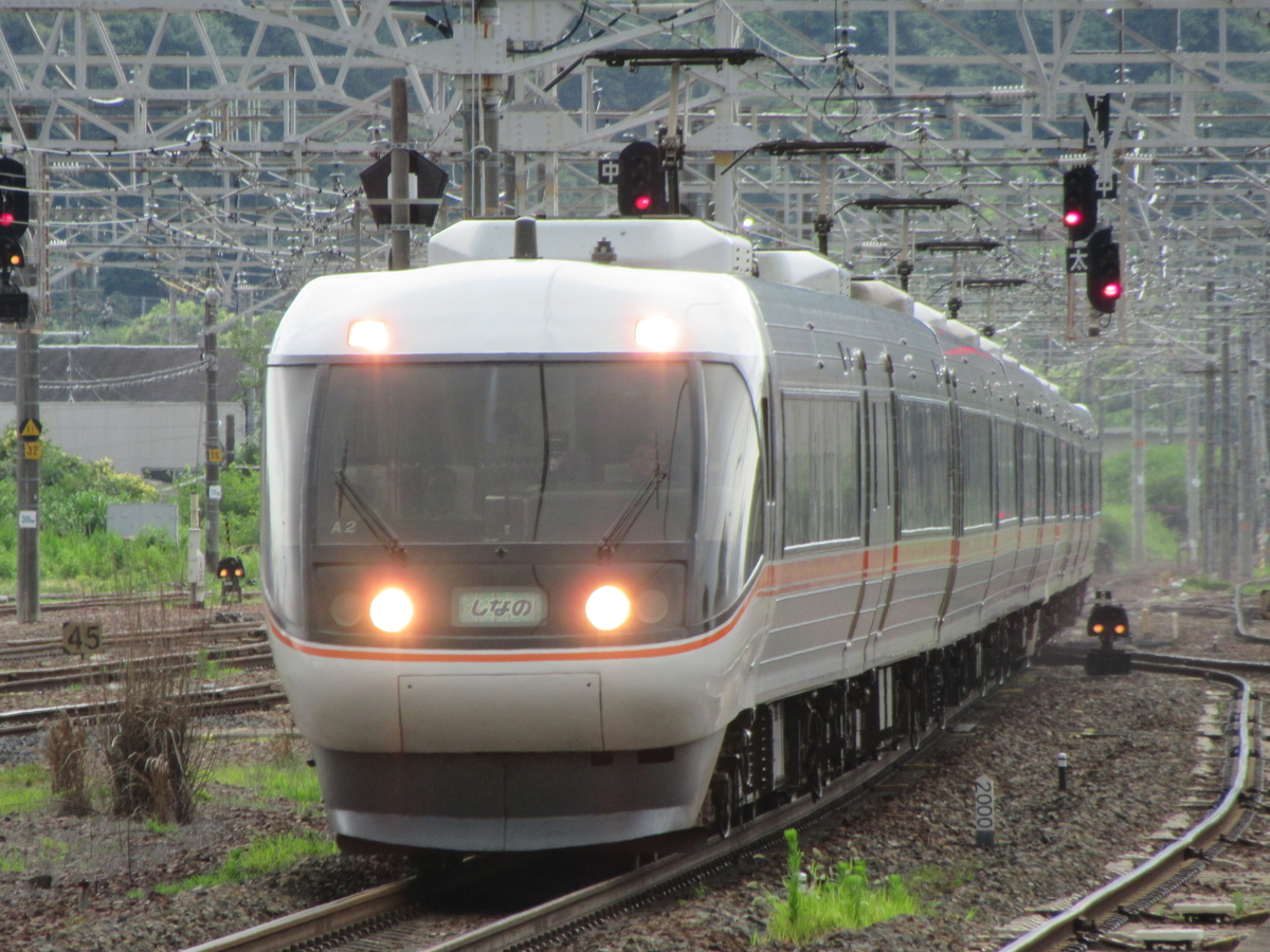 堂々10両編成で疾走 特急しなの383系 - マルーンの部屋