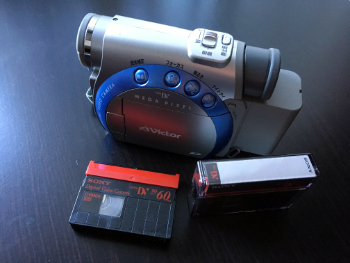 再生できずに悩んでいたMiniDVのダビング問題を解決。 - 男40代の秘密基地