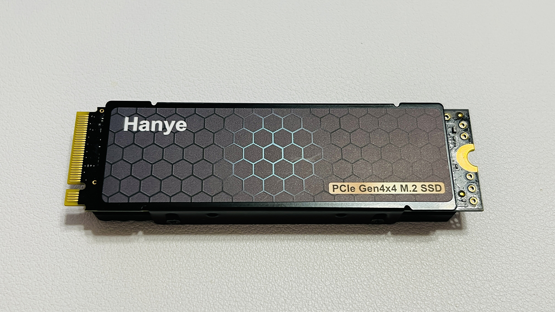 もう一つの激安NVMe SSD「Hanye HE70 2TB」232層から128層NANDへ変更