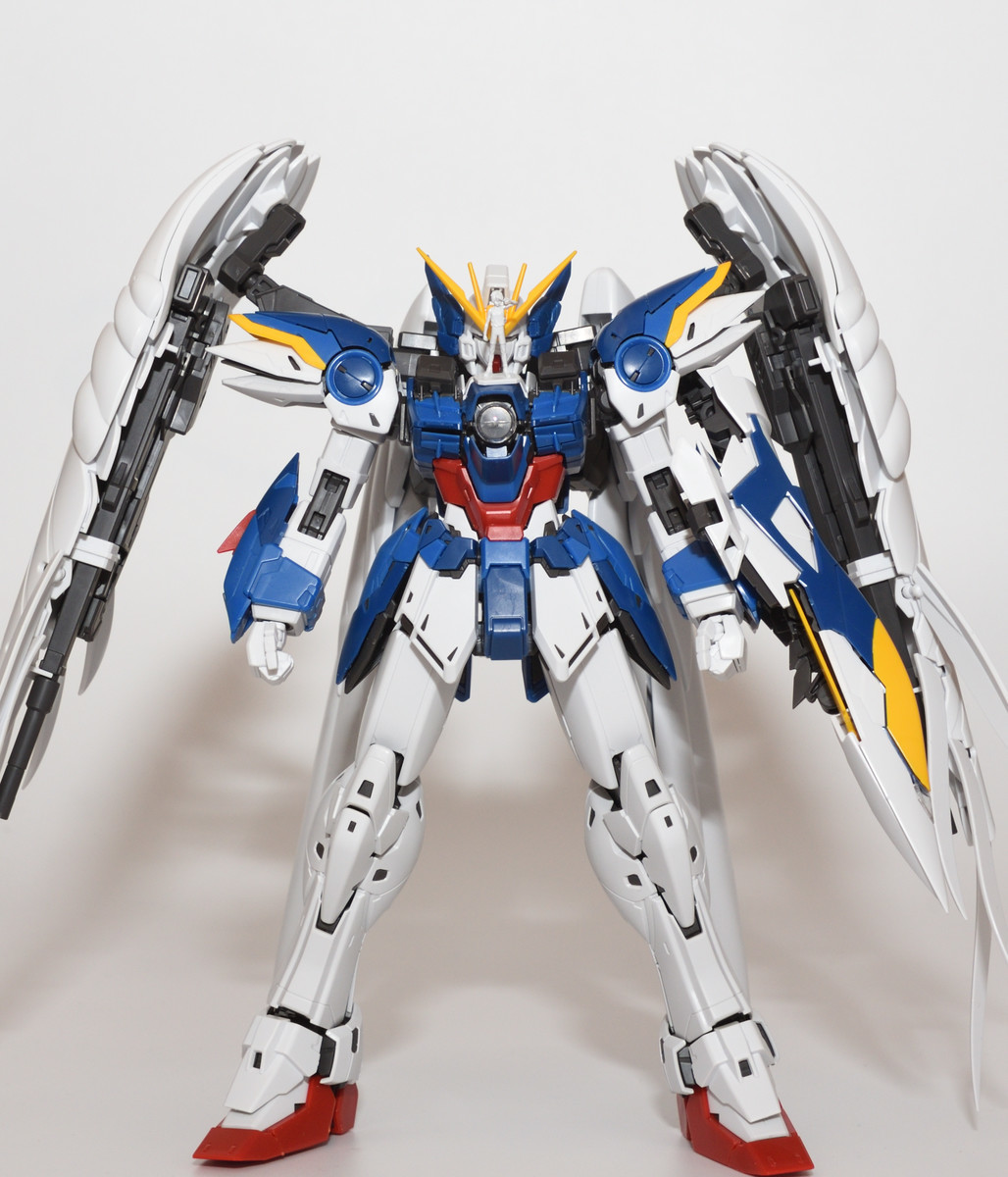 MGｳｲﾝｸﾞｶﾞﾝﾀﾞﾑｾﾞﾛｶｽﾀﾑを組み立てました。まずは巣組をして簡単に