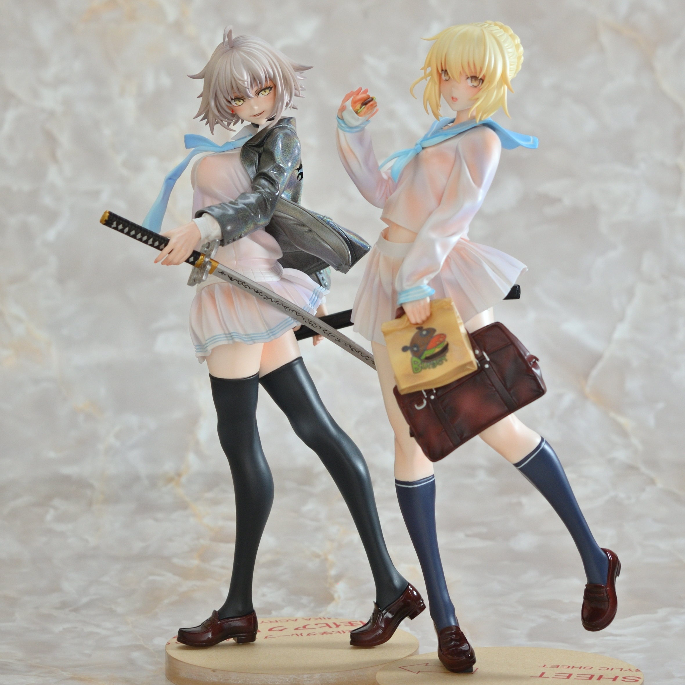 制服ジャンヌオルタ ガレージキット 完成 引き続き透け感のある塗装