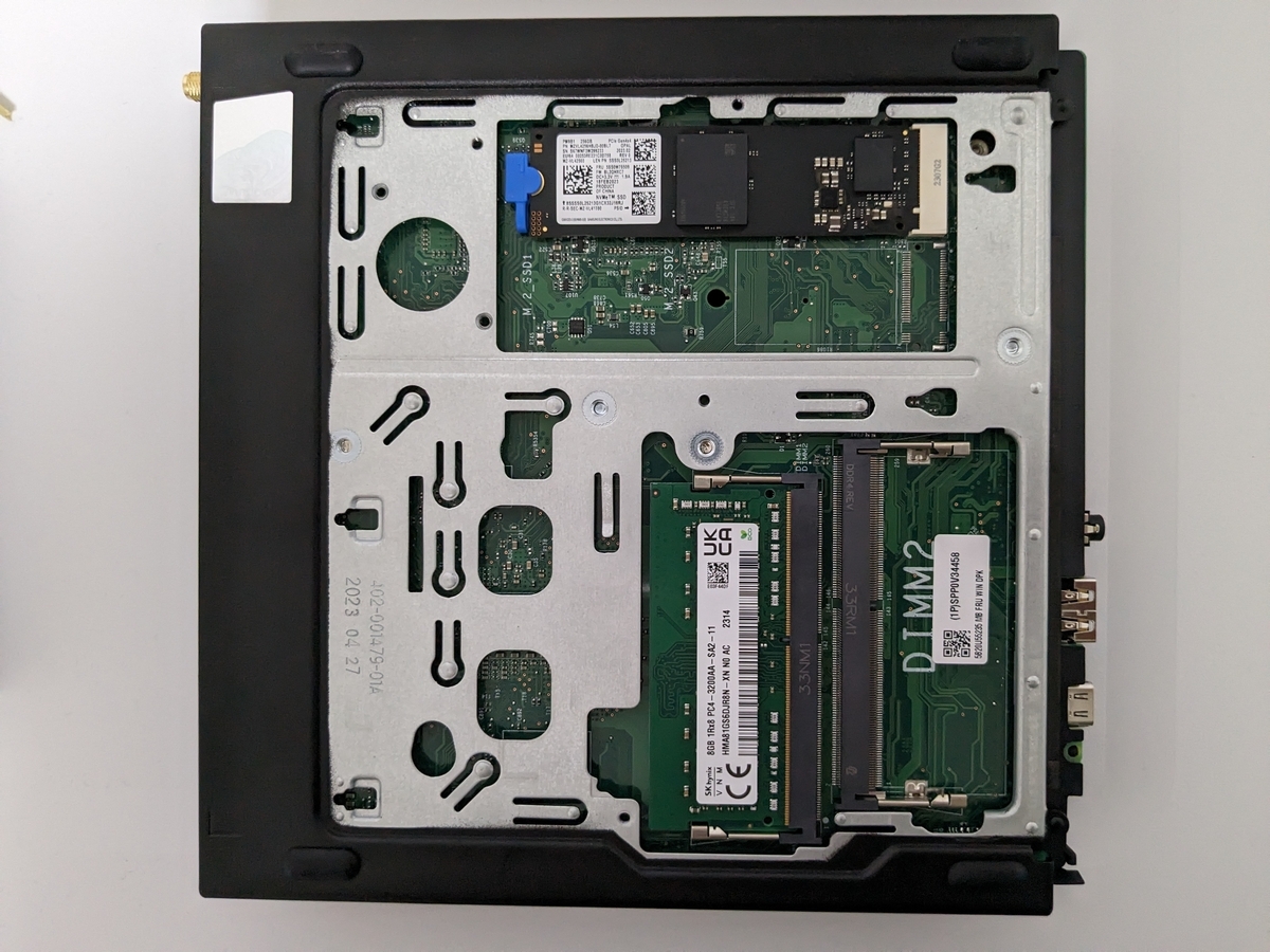 Lenovo ThinkCentre M75q Tiny Gen2 を買ってメモリとストレージを交換