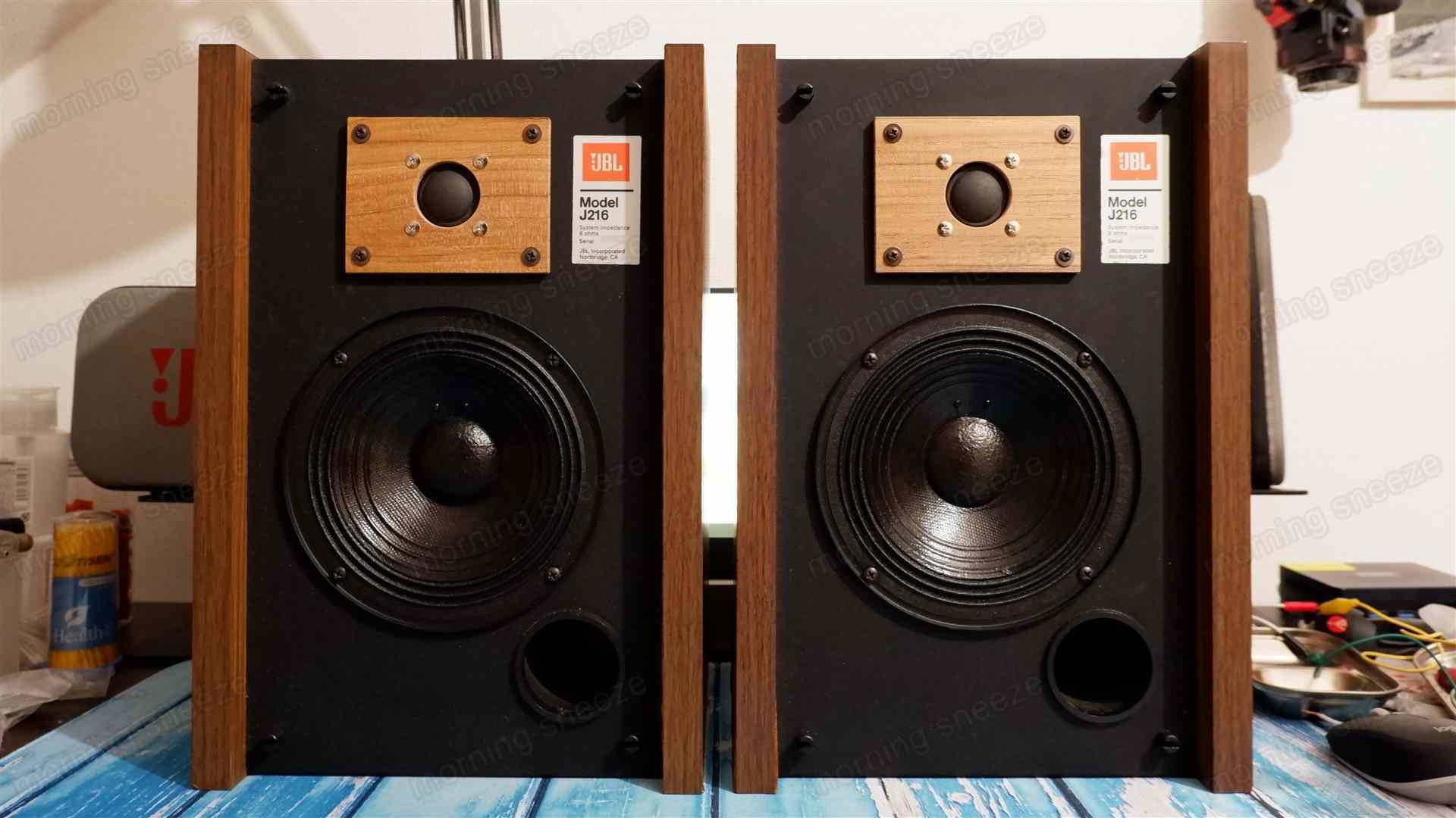 JBL CHANGE5 何回か落としており傷がありまが、音質に問題はありません