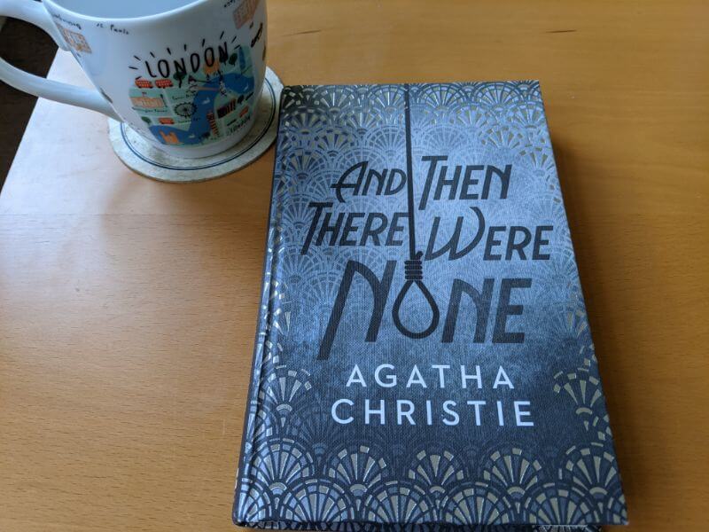 アガサ・クリスティの名作『And Then There Were None』を読んでみた