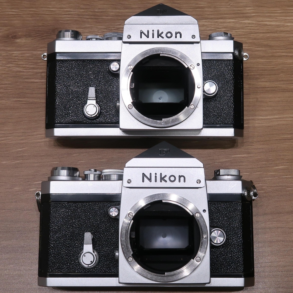 Nikon F最初期型(640万番代)の分解修理と中期型との比較 - にこらの