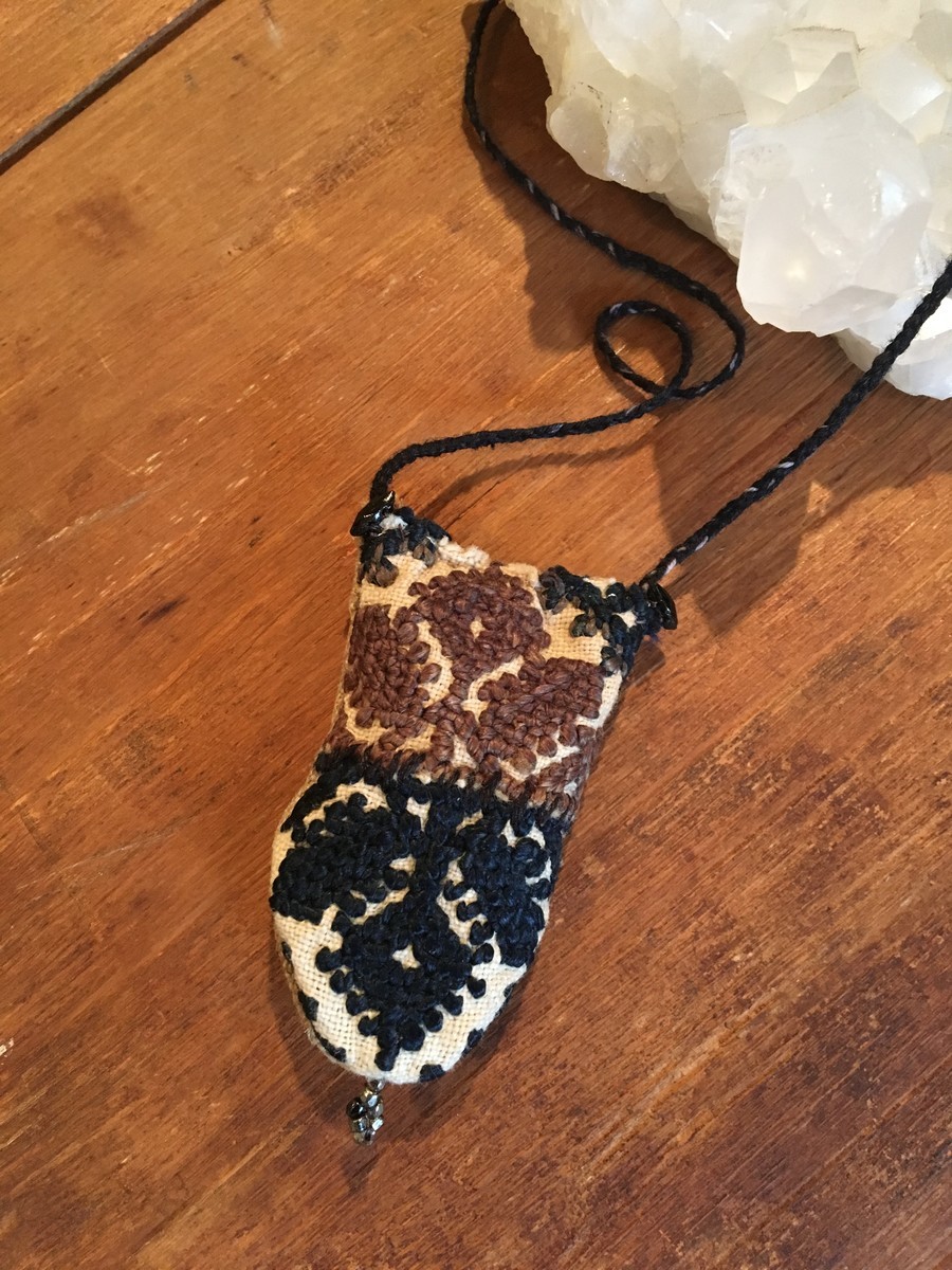 自然豊かな地で生まれるINDUBITABLY - NO CONCEPT SHOP & DressBird