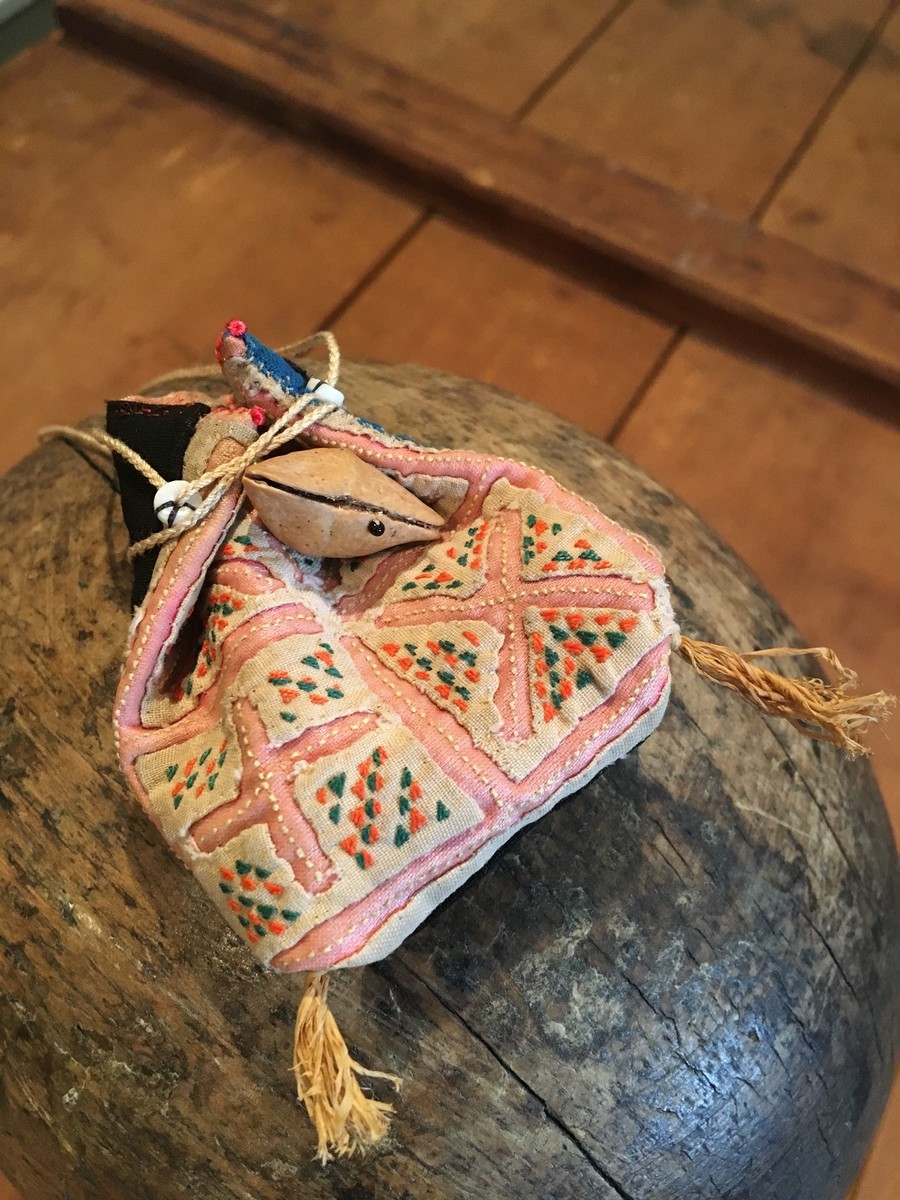 自然豊かな地で生まれるINDUBITABLY - NO CONCEPT SHOP & DressBird