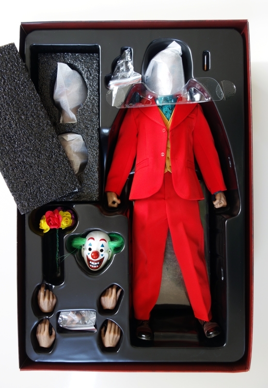 TOYS ERA PE004 「The Comedian」 ジョーカー レビュー - okurejeの日記