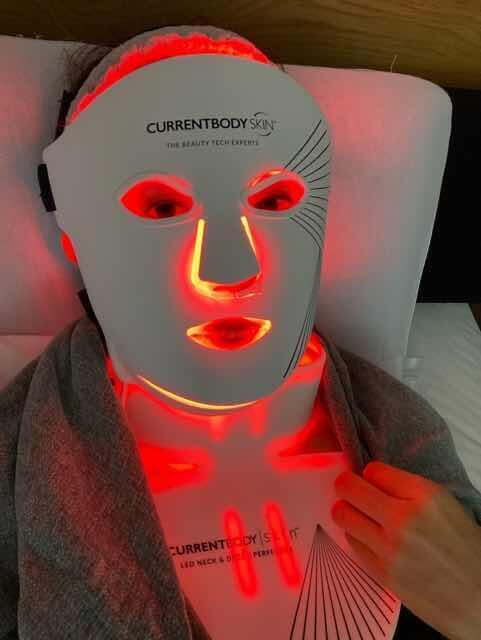 効果ない?カレントボディLEDライトセラピーマスク シリーズ2を愛用歴3