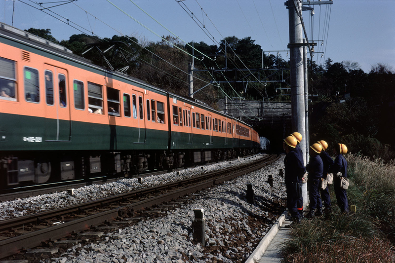 保線のお仕事ではなく架線を守るお仕事 - ただいま鉄道写真スキャン中