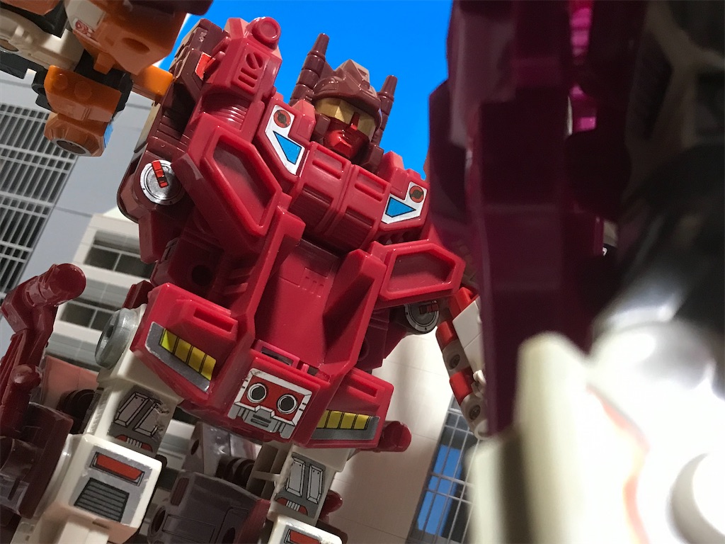 体力だけが全てじゃない。トランスフォーマー C-91 テックボット合体