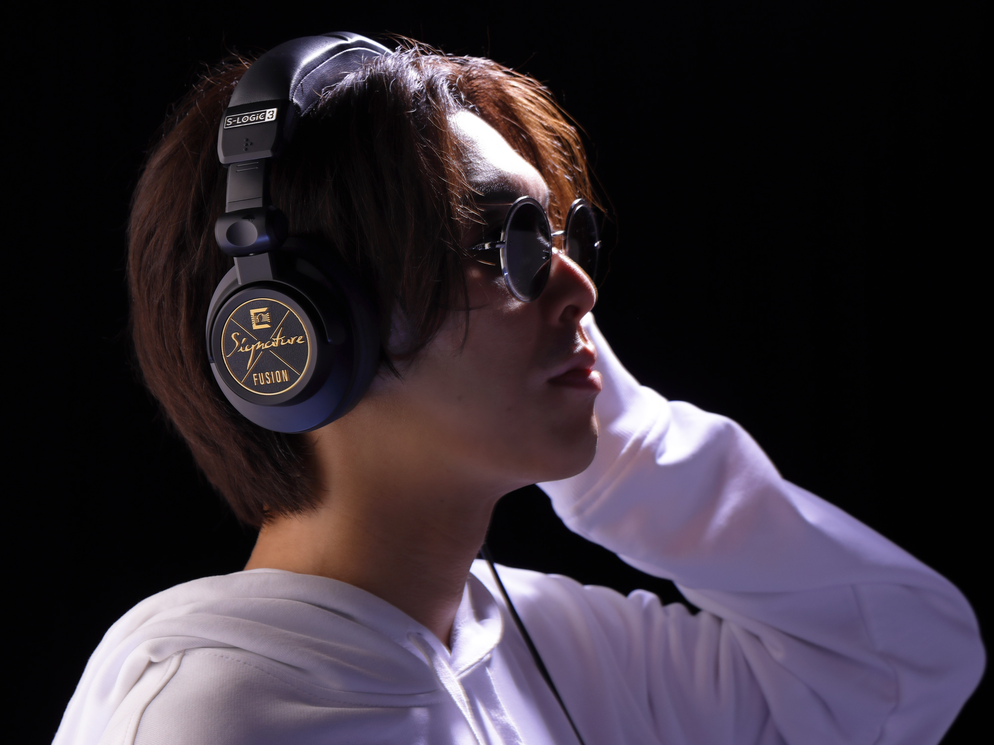 ULTRASONE Signature FUSION レビュー by kors k 〜“臨場感”を体験