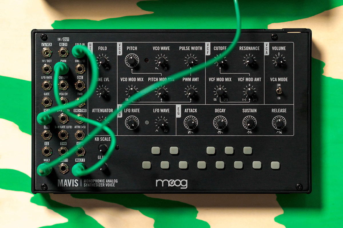 MOOG Mavis 〜コンパクトで多機能な組み立て式セミモジュラー・シンセ