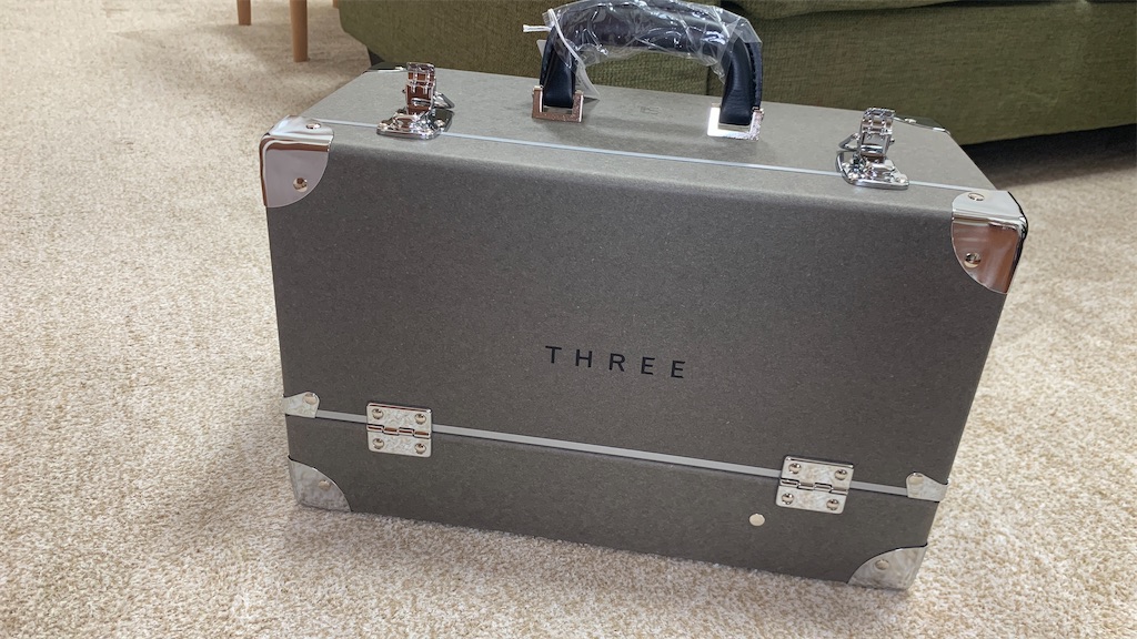 店舗限定◎THREEの大容量メイクボックスを半年使ってるお話 - いろんな