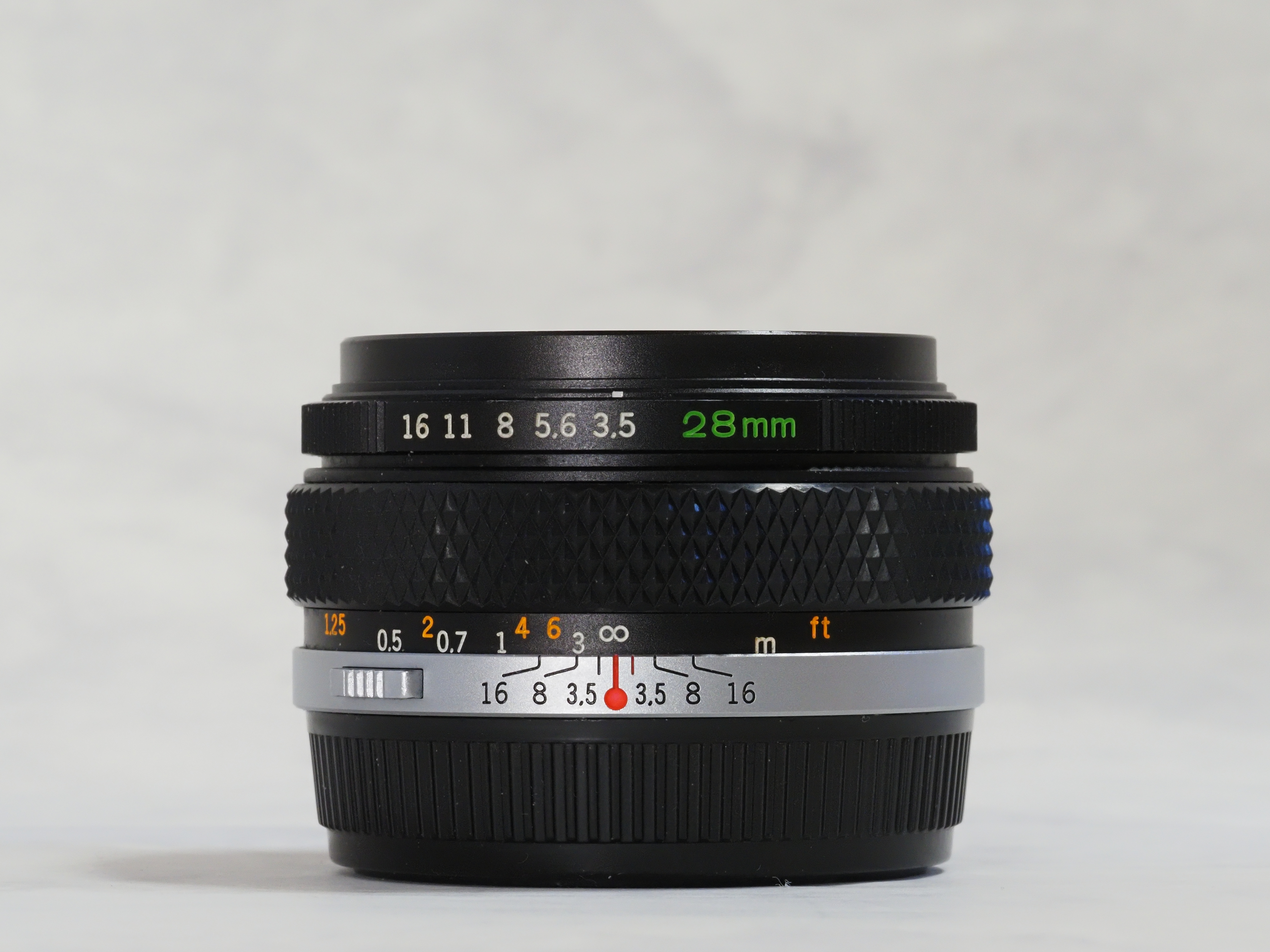 値段も手ごろで写りのいい広角単焦点のオールドレンズ OLYMPUS G.ZUIKO