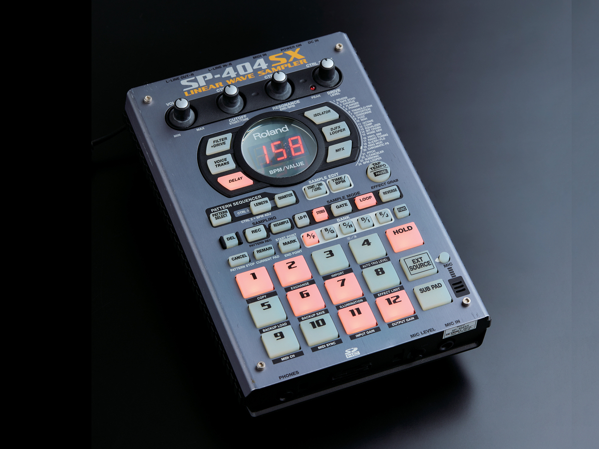 初代 Roland SP-404 メモリーカード付き 動作確認済 初代 Roland SP