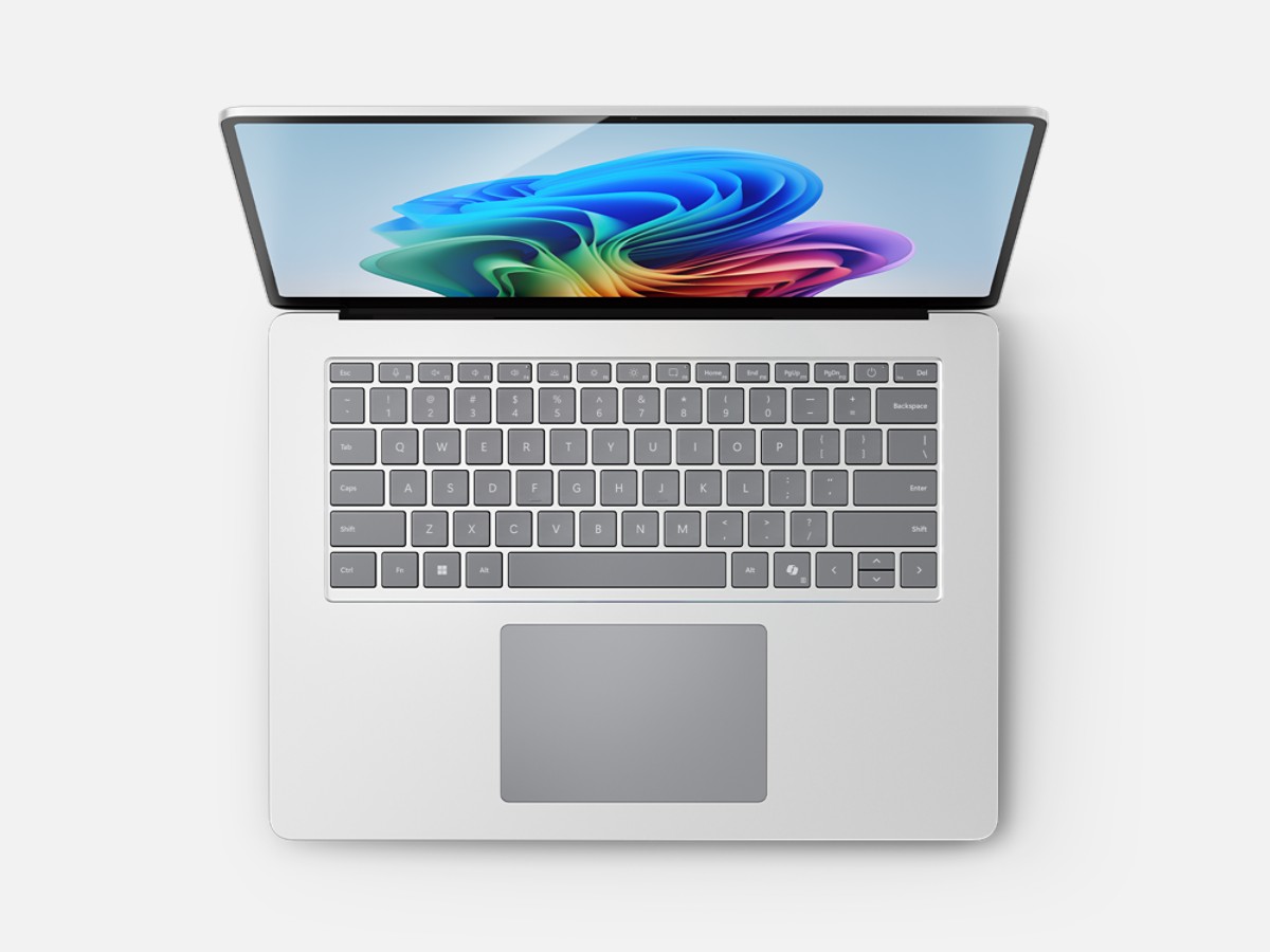 Surface Laptop, Copilot+ PC (15 インチ、Windows 搭載) を購入