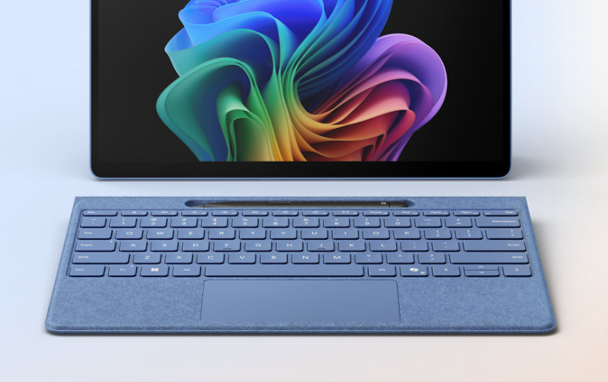 Surface Pro 13 インチ フレックス キーボード スリム ペン付き