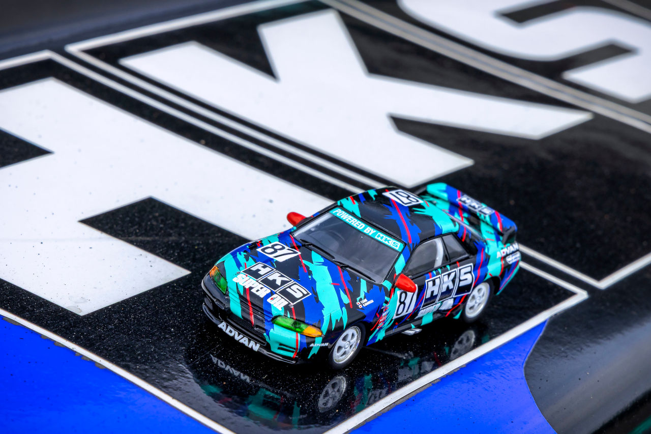 往年の“最強プライベーター”HKS SKYLINE GT-R Gr.Aが京商ミニカー
