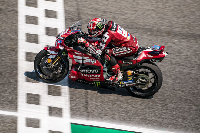 Kawasaki Racing Team WorldSBKが2023年型ZX-10RRのカラーリングを公開