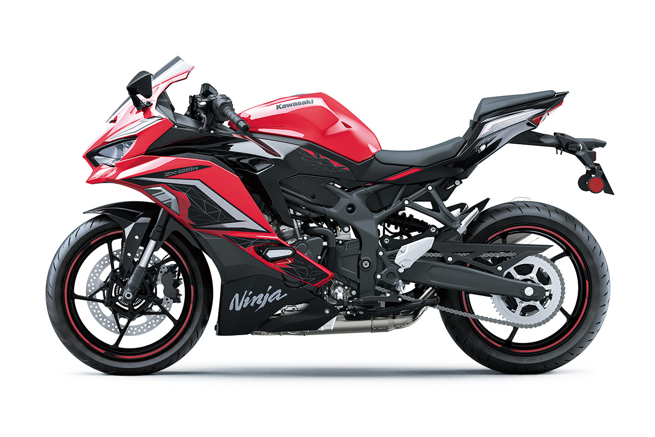 カワサキ、『Ninja ZX-25R』シリーズの2023年モデルを4月15日から発売