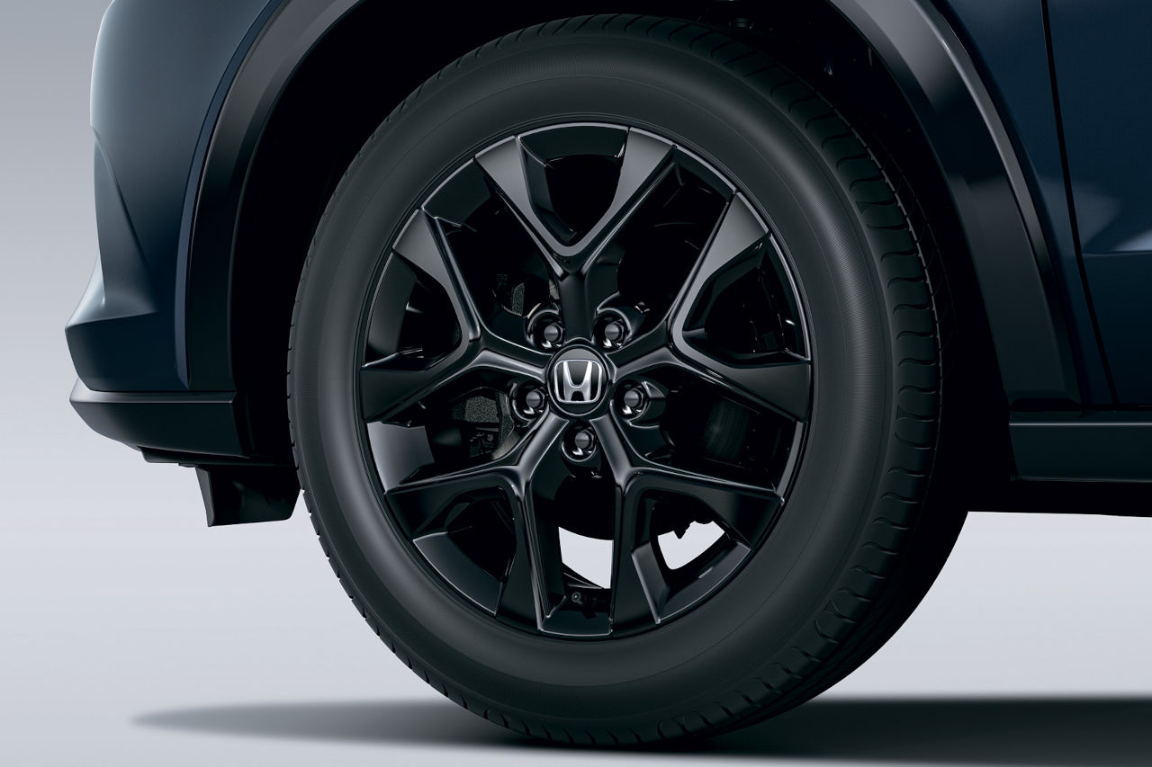 シビックベースのCセグSUV『ホンダZR-V』特別仕様車“ブラックスタイル