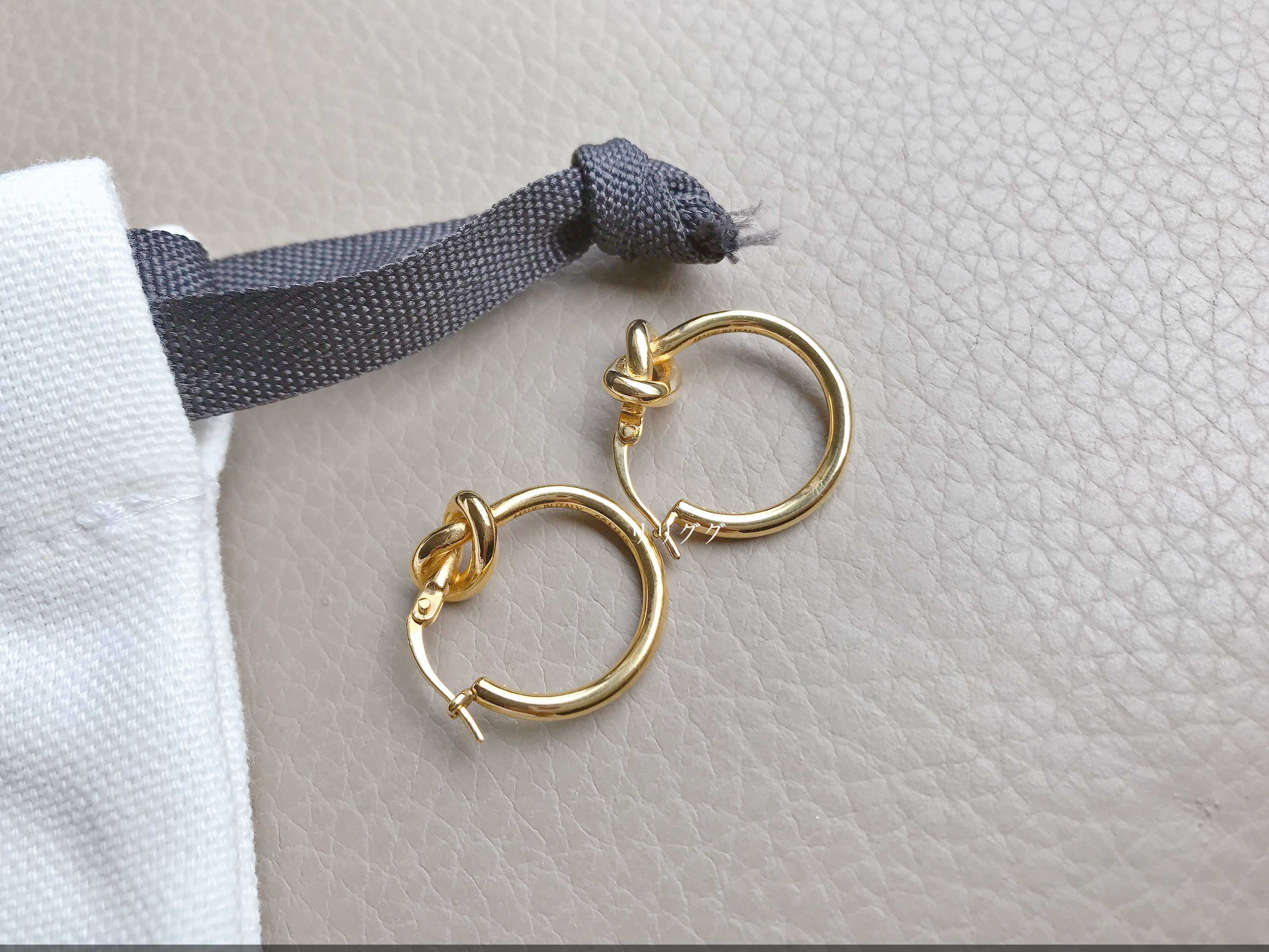 セリーヌ)ノットスモールフープピアス (CELINE/ピアス) 41050391【BUYMA】