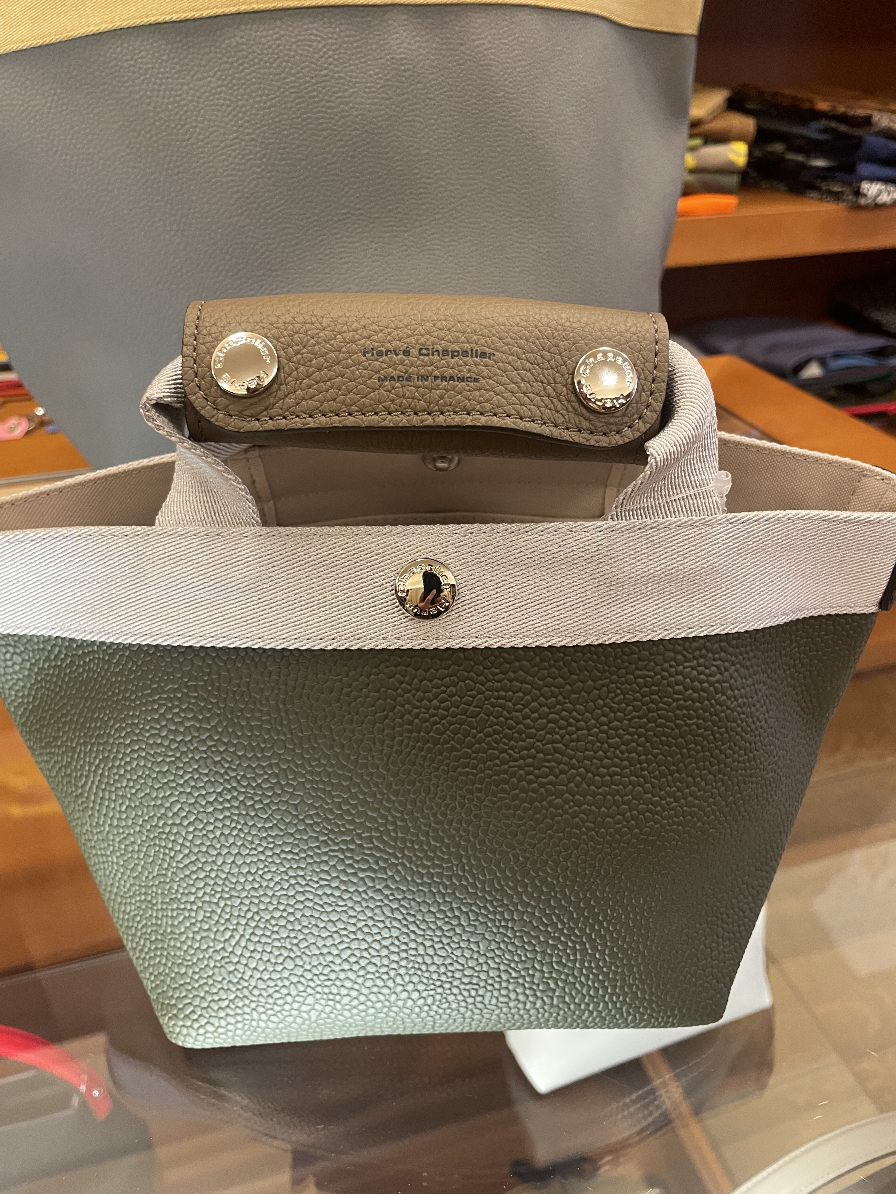 パリ限定レア【Herve Chapelier】革のハンドルカバー (HERVE CHAPELIER