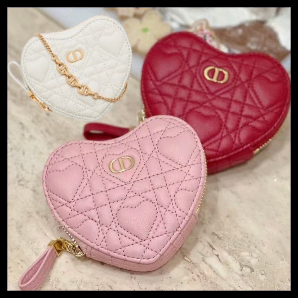 目を惹く愛らしさ♪】DIOR☆DIOR CARO チェーン ハートポーチ (Dior