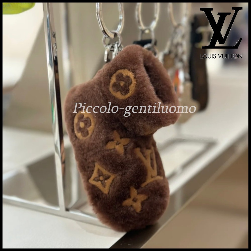 目を惹く♪ギフトにも☆】ルイヴィトン キーホルダー ブーツ (Louis