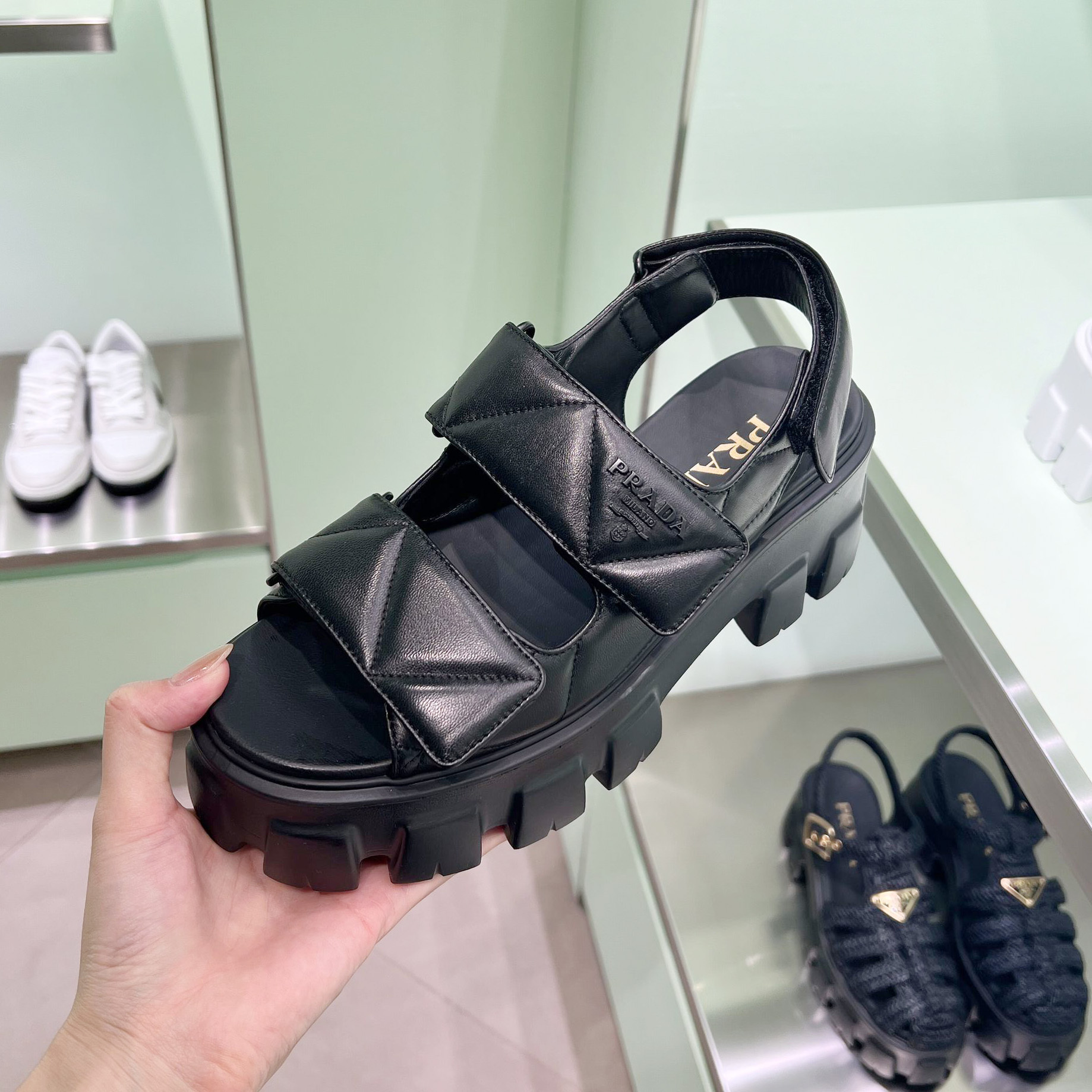 上品】☆PRADA☆プラダ モノリス ナッパレザー サンダル (PRADA