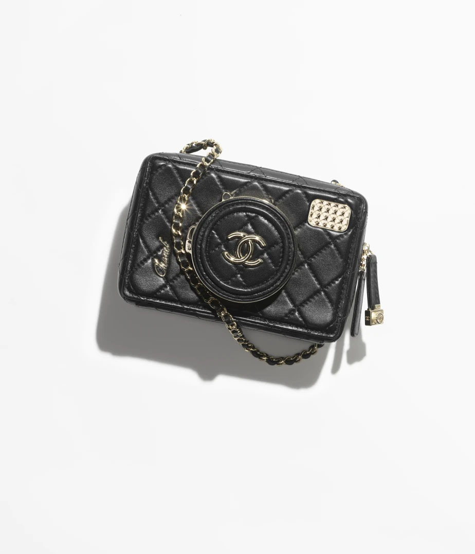 入荷極小】CHANEL 24春夏メイン限定 ミラー付き カメラバッグの通販は