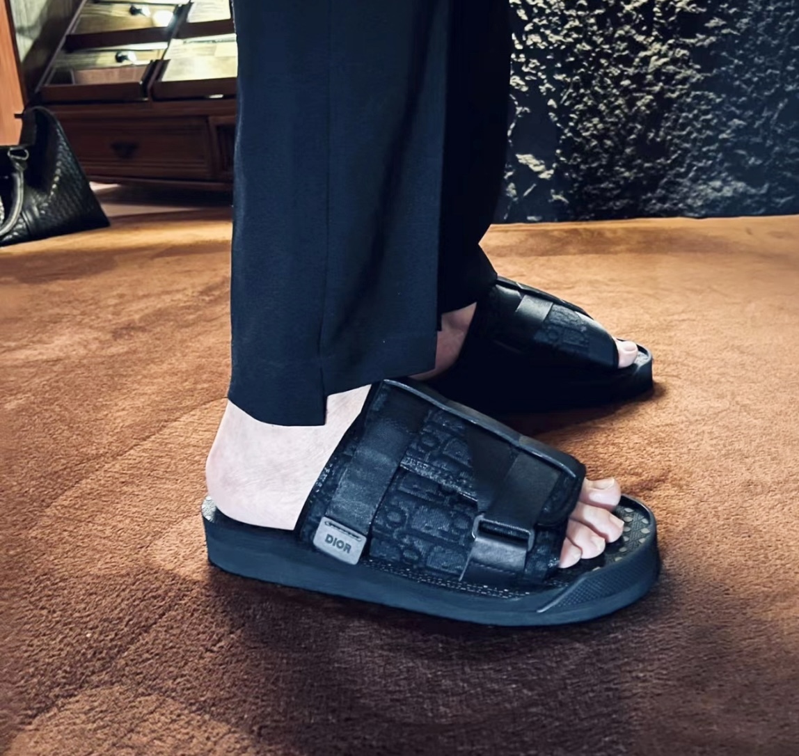 春夏に大活躍♪】Dior☆Dior Alpha サンダル (Dior/サンダル
