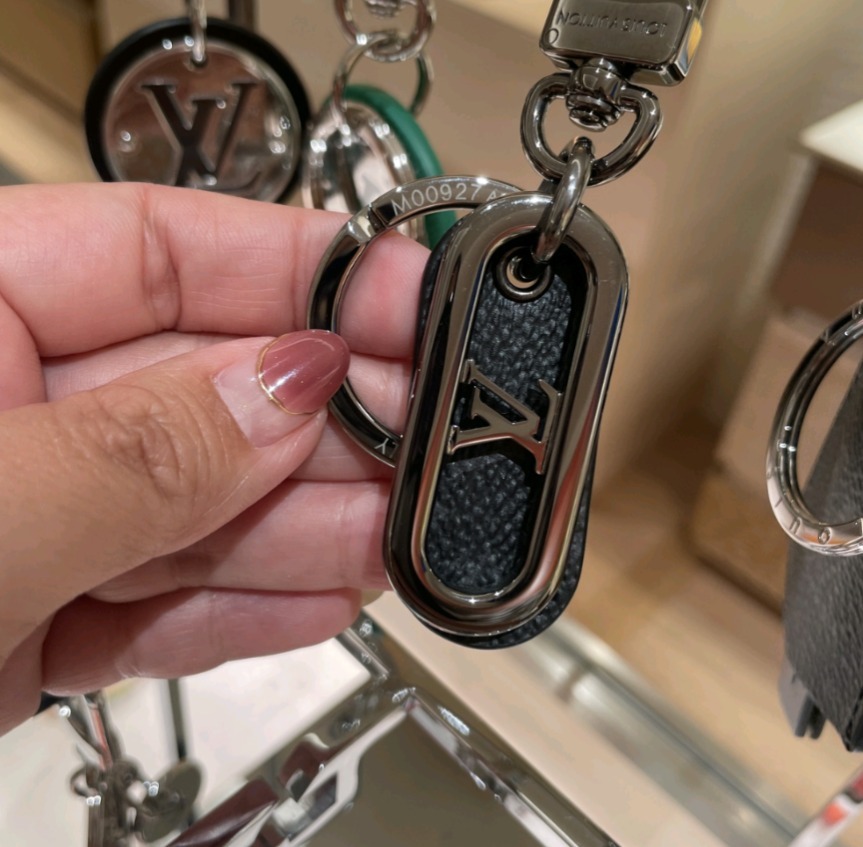 Louis Vuitton】プレゼントに最適♪ キーホルダー (Louis Vuitton/キー