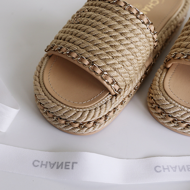CHANEL】シャネル CC チェーン プラットフォーム スリッパ (CHANEL