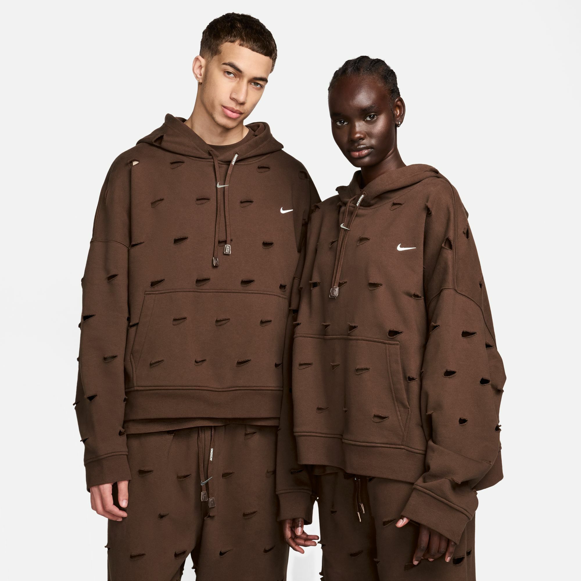 ナイキ x ジャックムス】Nike x Jacquemus Swoosh Hoodie 人気 (Nike