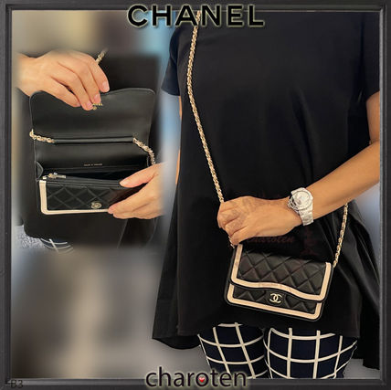 バイカラー CHANEL CHAIN WALLET(シャネル チェーンウォレット) バッグ