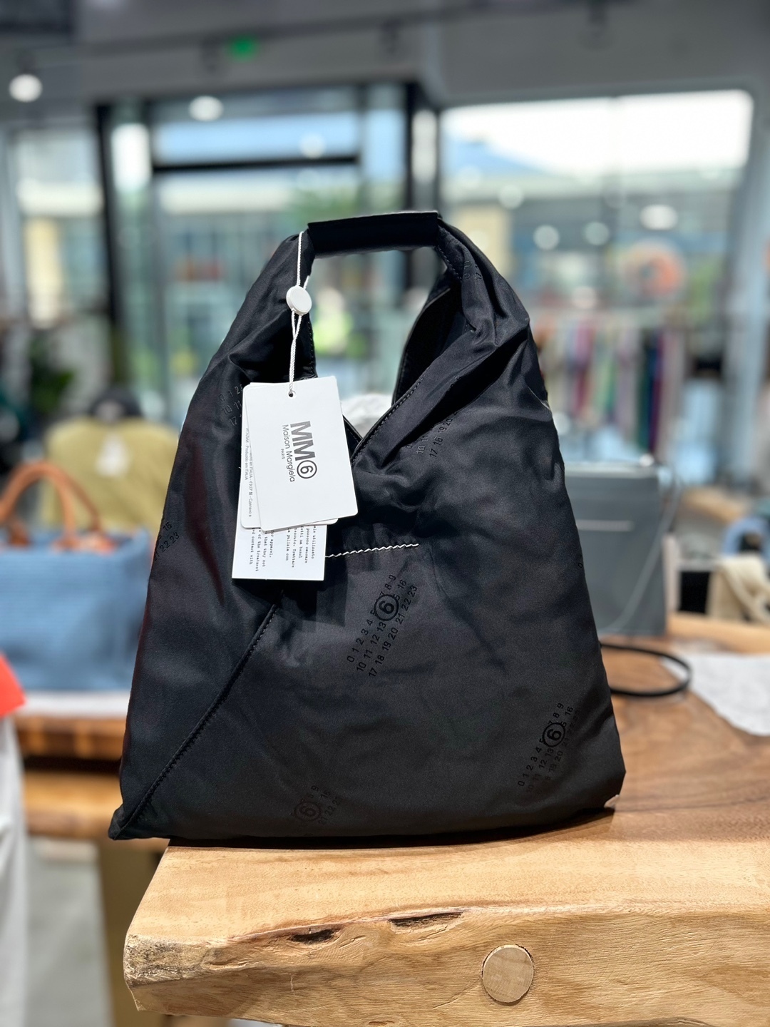 MM6｜ジャパニーズ スモール バッグ S54WD0043 P6197 (MM6 Maison