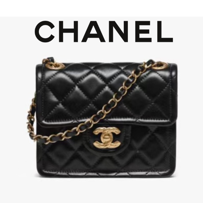 チェーンがお洒落☆レア☆24K【CHANEL】ミニフラップバッグ 黒 (CHANEL