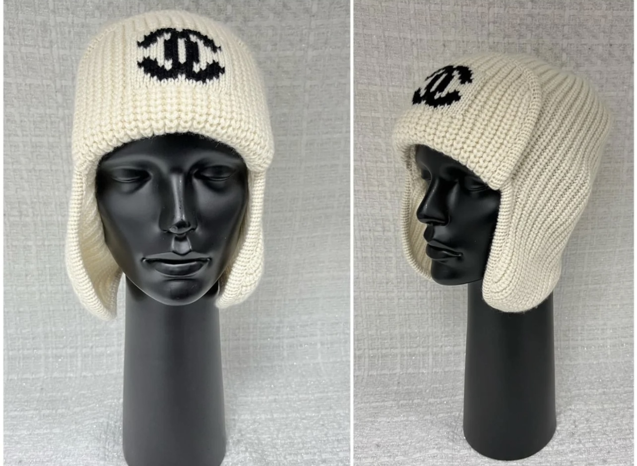 普段使いからアウトドアまで◎】CHANEL ニットキャップ CCロゴ (CHANEL
