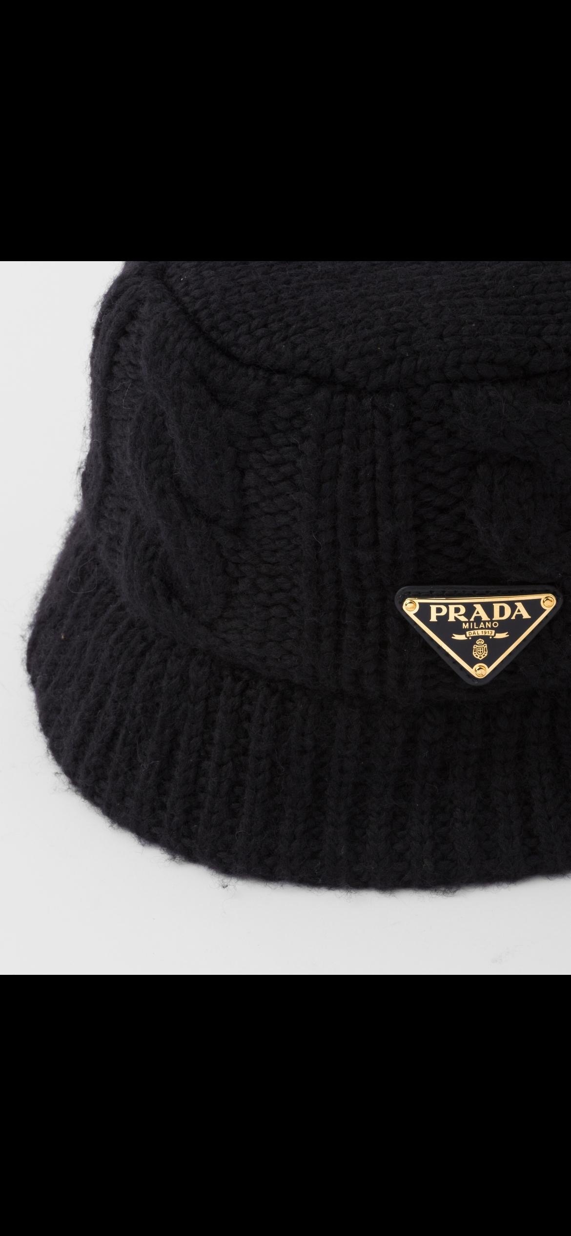 PRADA【入手困難】☆ウール☆ バケットハット☆ 全色 (PRADA/ハット