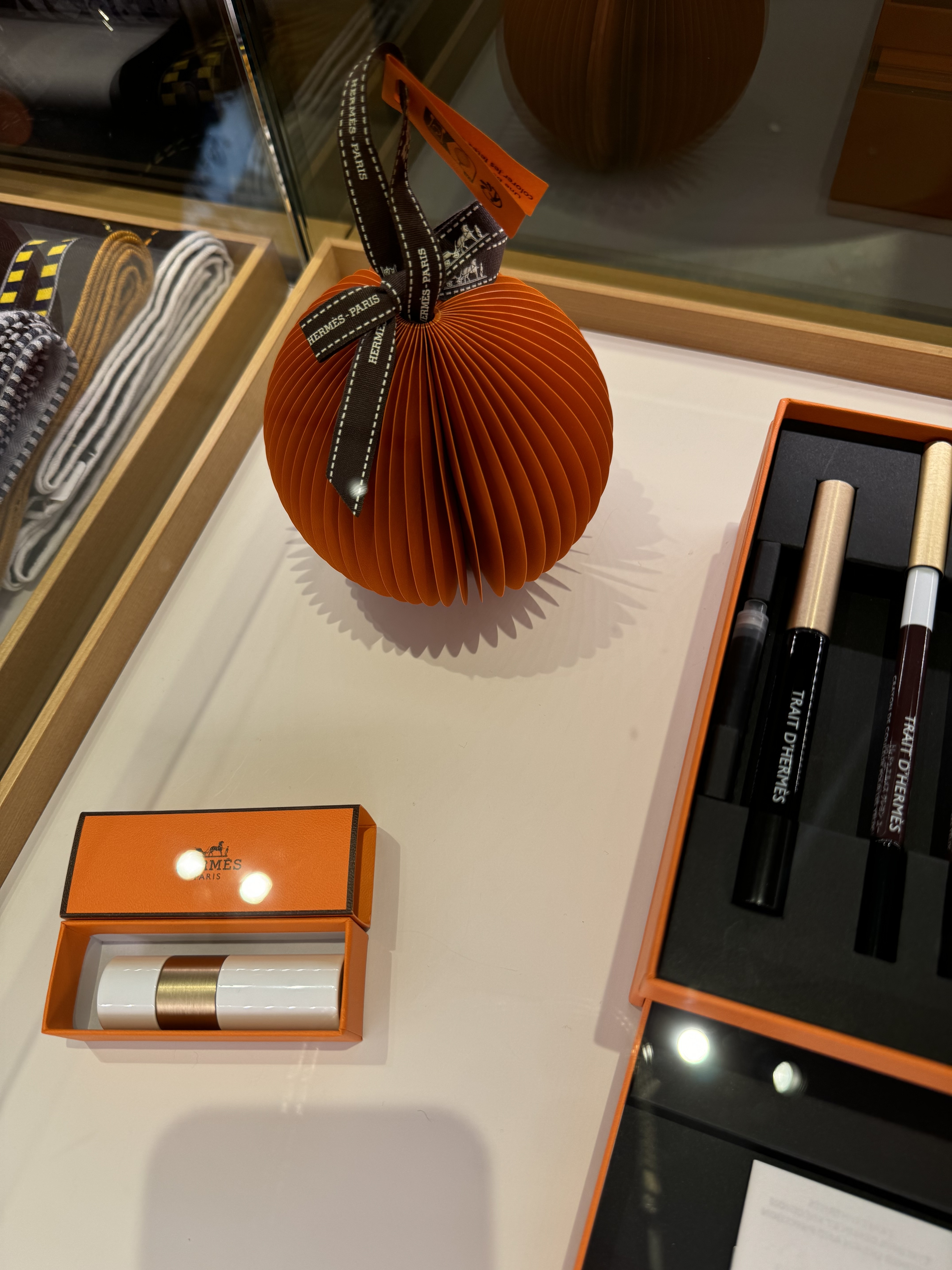 エルメス リップバーム クリスマスコフレ 限定オーナメント (HERMES
