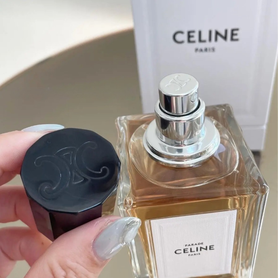 輝きを纏うジュエリー すぐ届く セリーヌ PARADE パラード 香水