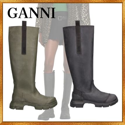 優秀すぎると話題沸騰！「Ganni(ガニー)」のラバーブーツをご紹介