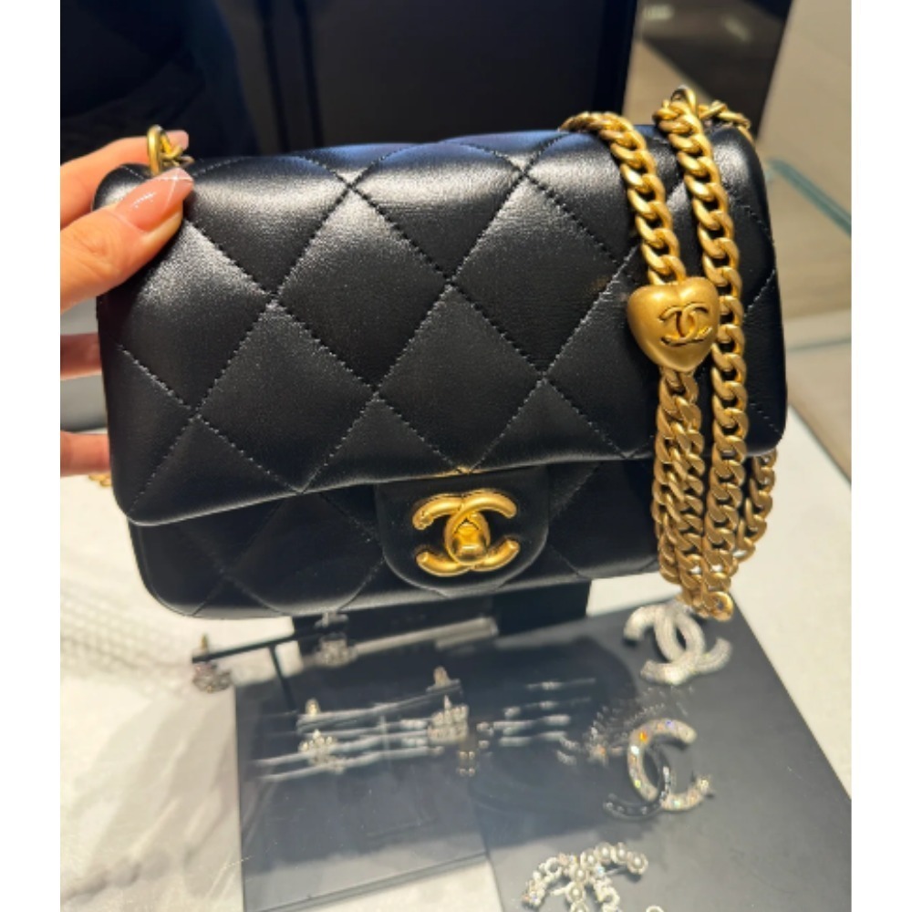 ハートのココボール♪】CHANEL チェーンショルダーバッグ (CHANEL