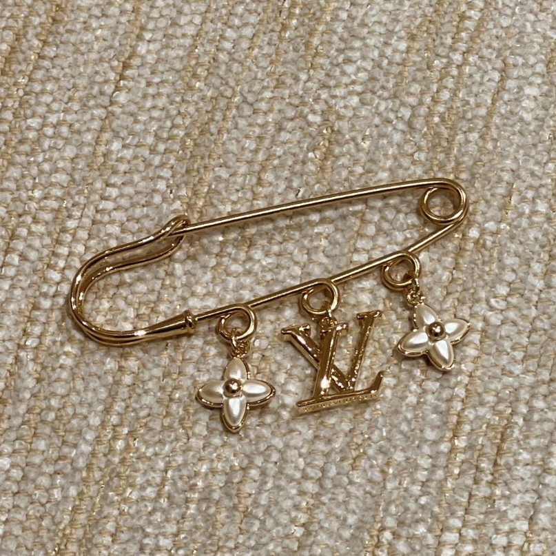 コーデのポイントに♪】ルイヴィトン ブローチ 安全ピン (Louis